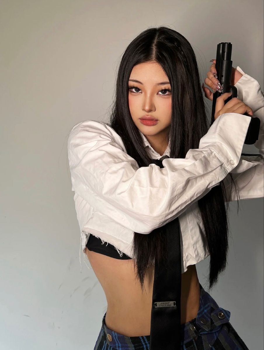 A cozy shot with Sassy girls — straight from Duning