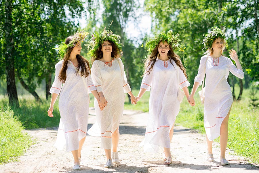 A cozy shot with Slavic girls — straight from Duning